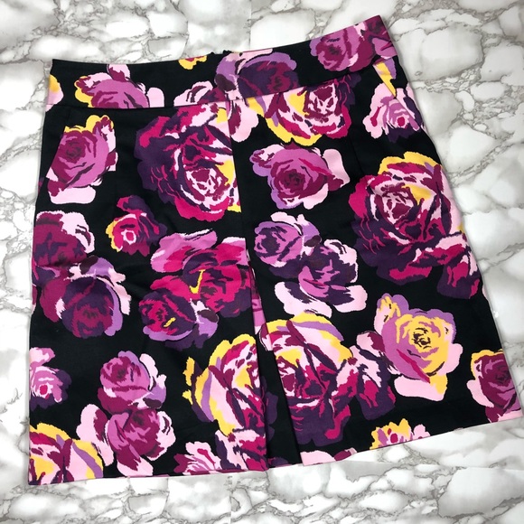 Express Dresses & Skirts - 5/$25☀️ Express Floral Zipper Back Short Skirt